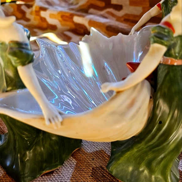 Vintage Nymphs Seashell Dish - Picture 3 of 6